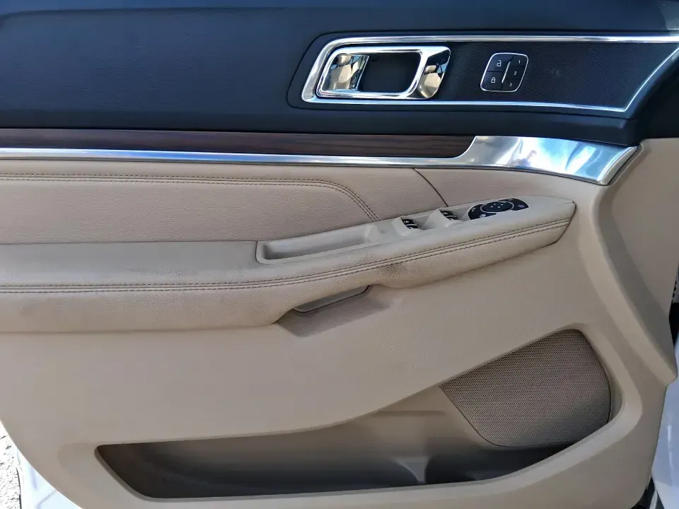 2017 Ford Explorer Limited (1FM5K8F88HG) with an EcoBoost 2.3L I-4 gasoline direct injection engine, 6A transmission, located at 1951 S Dayton Lakeview Rd., New Carlisle, OH, 45344, (937) 908-9800, 39.890999, -84.050255 - Pack up the crew, point the hood toward the next weekend getaway, and let one SUV handle the school run, the grocery haul, and the road trip to Hocking Hills without breaking a sweat. This 2017 Ford Explorer Limited 4WD in White Platinum Metallic Tri-Coat is built for real life in Ohio-comfortable f - Photo#19