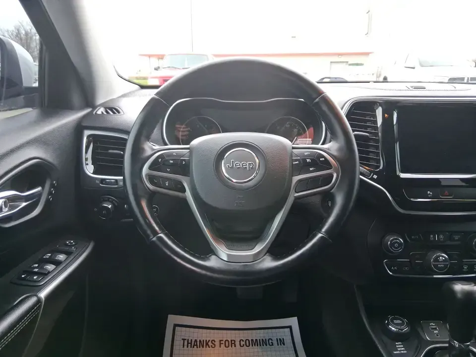 2019 Jeep Cherokee Limited 4x4 (1C4PJMDX5KD) with an 3.2L V6 DOHC 24V engine, 9A transmission, located at 8750 N County Rd 25A, Piqua, OH, 45356, (937) 908-9800, 40.164391, -84.232513 - Load up the family, point the hood toward the next weekend getaway, and let the road decide the plan-this 2019 Jeep Cherokee Limited 4x4 is built for real-life Ohio driving, from rainy school runs to spontaneous trips up I75. With confident 4x4 capability, a smooth 9-speed automatic, and a strong 3. - Photo#16