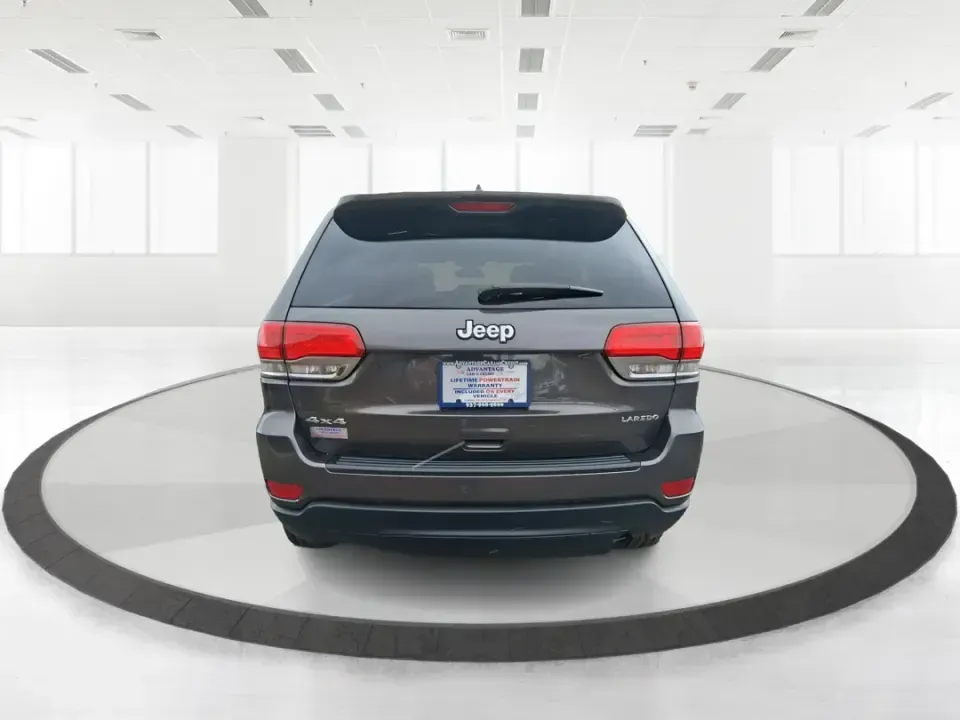 2015 Jeep Grand Cherokee Laredo (1C4RJFAG5FC) with an 3.6L V-6 DOHC engine, 8-Speed Automatic transmission, located at 1099 N County Rd 25A , Troy, OH, 45373, (937) 908-9800, 40.057079, -84.212883 - Need one SUV that can handle school drop-offs in the morning, a smooth I75 commute at lunchtime, and a last-minute weekend escape to the Miami Valley trails? This 2015 Jeep Grand Cherokee Laredo 4WD is built for real life in Troy, Ohio-comfortable enough for daily driving, confident enough for unpre - Photo#3