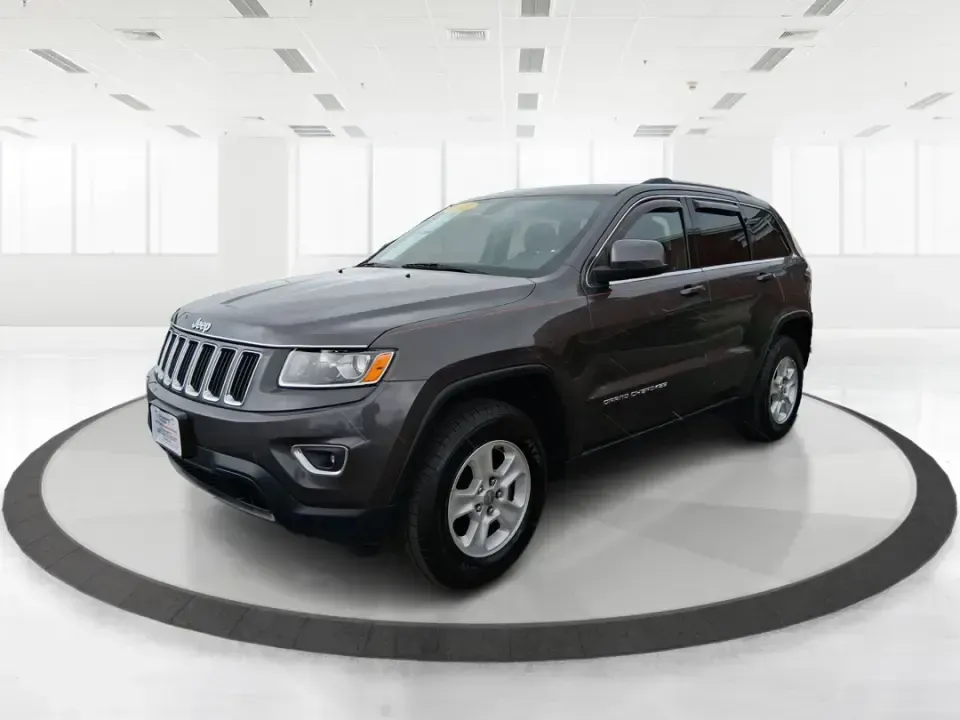 2015 Jeep Grand Cherokee Laredo (1C4RJFAG5FC) with an 3.6L V-6 DOHC engine, 8-Speed Automatic transmission, located at 1099 N County Rd 25A , Troy, OH, 45373, (937) 908-9800, 40.057079, -84.212883 - Need one SUV that can handle school drop-offs in the morning, a smooth I75 commute at lunchtime, and a last-minute weekend escape to the Miami Valley trails? This 2015 Jeep Grand Cherokee Laredo 4WD is built for real life in Troy, Ohio-comfortable enough for daily driving, confident enough for unpre - Photo#8