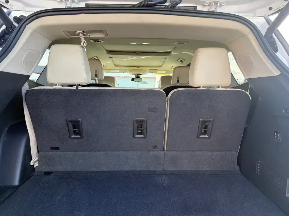 2018 Buick Enclave Premium (5GAEVBKW6JJ) with an 3.6L V-6 gasoline direct injection engine, 9A transmission, located at 1099 N County Rd 25A , Troy, OH, 45373, (937) 908-9800, 40.057079, -84.212883 - Pack the kids, queue up a playlist, and point the nose toward your next weekend getaway-this 2018 Buick Enclave Premium is built for real life in Troy, Ohio, whether you're doing school drop-offs, a long commute down I-75, or a comfortable road trip to Dayton, Columbus, or the Miami Valley. With thr - Photo#12