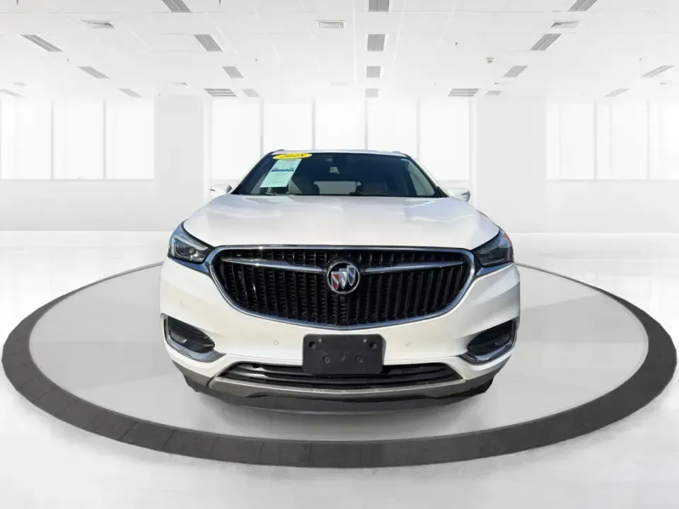 2018 Buick Enclave Premium (5GAEVBKW6JJ) with an 3.6L V-6 gasoline direct injection engine, 9A transmission, located at 1230 East Main St, Xenia, OH, 45385, (937) 908-9800, 39.688026, -83.910172 - Pack the kids, queue up a playlist, and point the nose toward your next weekend getaway-this 2018 Buick Enclave Premium is built for real life in Troy, Ohio, whether you're doing school drop-offs, a long commute down I-75, or a comfortable road trip to Dayton, Columbus, or the Miami Valley. With thr - Photo#7
