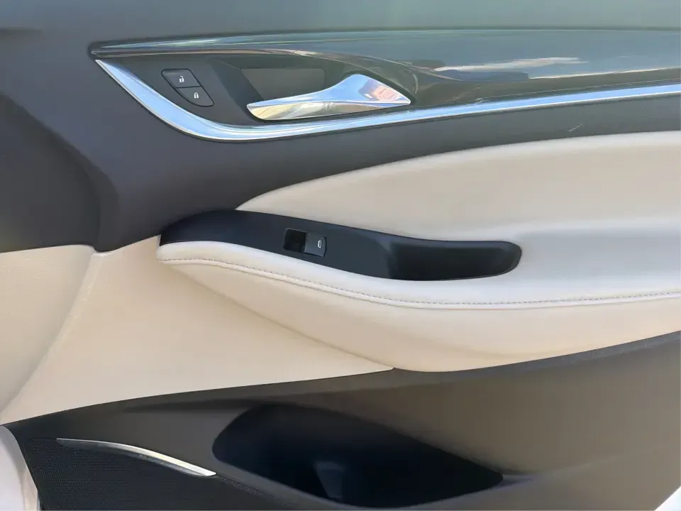 2018 Buick Enclave Premium (5GAEVBKW6JJ) with an 3.6L V-6 gasoline direct injection engine, 9A transmission, located at 1230 East Main St, Xenia, OH, 45385, (937) 908-9800, 39.688026, -83.910172 - Pack the kids, queue up a playlist, and point the nose toward your next weekend getaway-this 2018 Buick Enclave Premium is built for real life in Troy, Ohio, whether you're doing school drop-offs, a long commute down I-75, or a comfortable road trip to Dayton, Columbus, or the Miami Valley. With thr - Photo#20