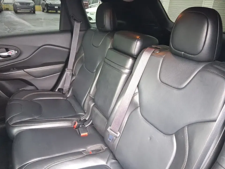 2015 Jeep Cherokee Limited (1C4PJMDBXFW) with an 2.4L L4 DOHC 16V engine, 9-Speed Automatic transmission, located at 1230 East Main St, Xenia, OH, 45385, (937) 908-9800, 39.688026, -83.910172 - Need one vehicle that can handle the weekday grind and still feel ready for a last-minute getaway? This 2015 Jeep Cherokee Limited 4WD in Brilliant Black Crystal Pearlcoat is built for Riverside life-comfortable for daily commutes, confident in Ohio weather, and versatile enough for road trips, socc - Photo#10