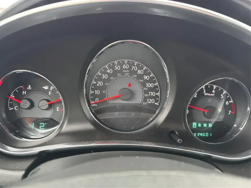 2013 Chrysler 200 Touring (1C3CCBBG4DN) with an 3.6L V6 DOHC 24V FFV engine, 6-Speed Automatic transmission, located at 4508 South Dixie Dr, Moraine, OH, 45439, (937) 908-9800, 39.689976, -84.218452 - 2013 Chrysler 200 Touring - Photo#15