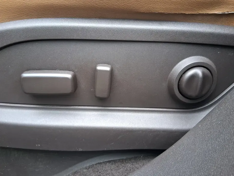 2016 Buick Enclave Premium (5GAKVCKD0GJ) with an 3.6L V-6 gasoline direct injection engine, 6A transmission, located at 8750 N County Rd 25A, Piqua, OH, 45356, (937) 908-9800, 40.164391, -84.232513 - Load up the kids, the cooler, and everyone's weekend plans-this 2016 Buick Enclave Premium is built for real life in West Central Ohio, from school drop-offs and long commutes to road trips up I-75 and family days at the Miami County Fairgrounds. With three rows of seating, confident AWD capability, - Photo#17