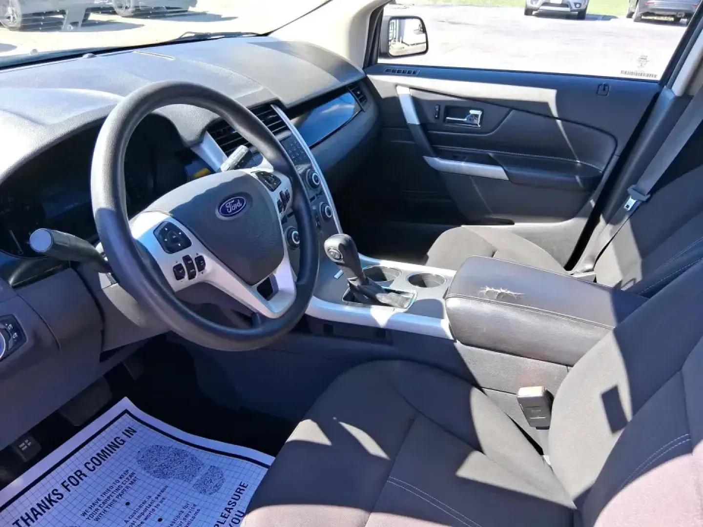 2014 Ford Edge SE (2FMDK4GC2EB) with an 3.5L V-6 DOHC engine, 6-Speed Automatic transmission, located at 401 Woodman Dr, Riverside, OH, 45431, (937) 908-9800, 39.760899, -84.123421 - Whether you're juggling school drop-offs, commuting across the Miami Valley, or packing up for a weekend getaway, this 2014 Ford Edge SE is the kind of SUV that fits real life in Riverside, Ohio. With a roomy cabin, confident traction for unpredictable Midwest weather, and everyday comfort features, - Photo#9