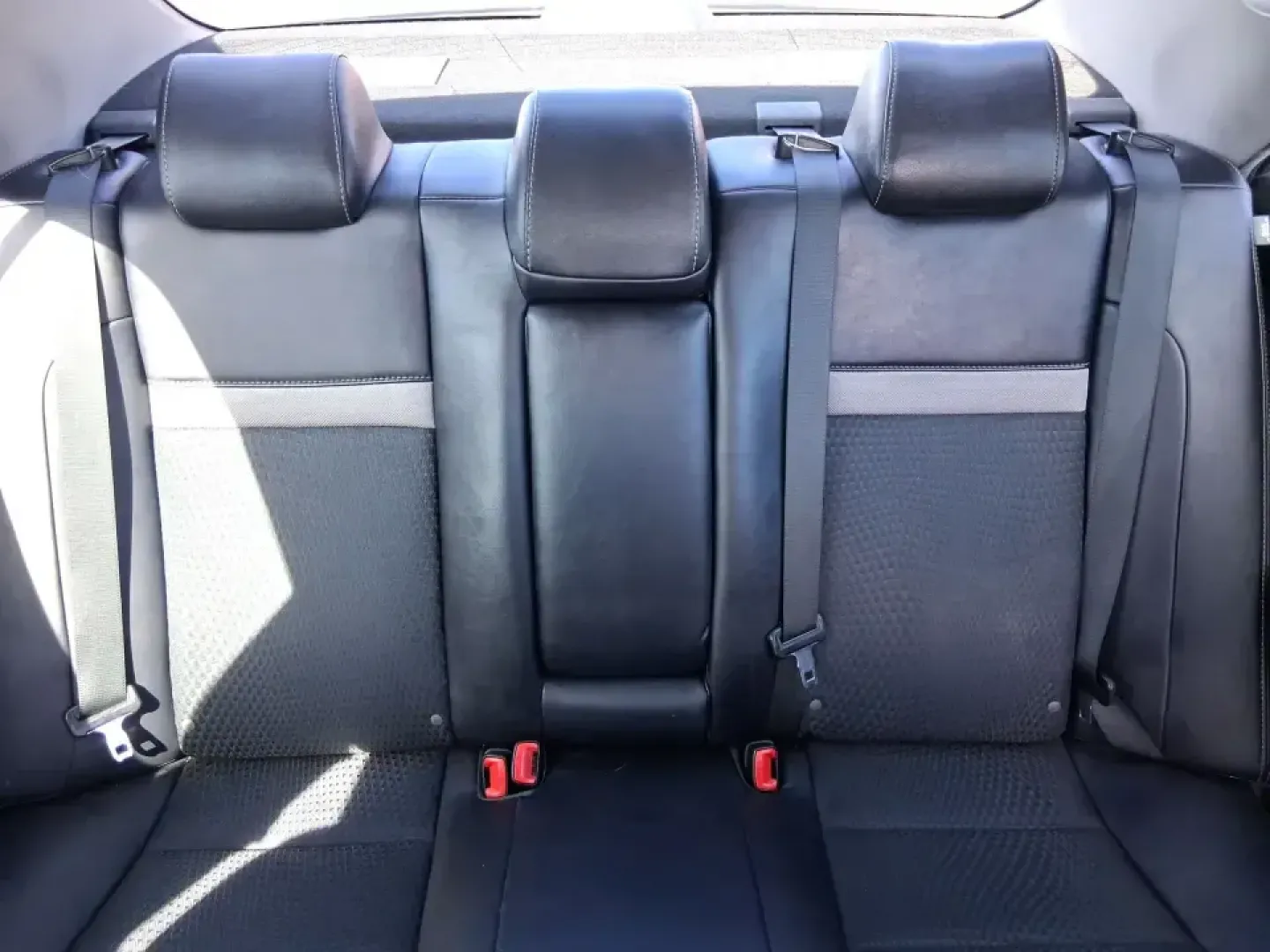 2014 Toyota Camry SE (4T1BF1FK4EU) with an 2.5L I-4 DOHC engine, 6-Speed Automatic transmission, located at 401 Woodman Dr, Riverside, OH, 45431, (937) 908-9800, 39.760899, -84.123421 - Picture your next week going smoother: a reliable commuter for the drive to Wright-Patterson AFB, an easy-to-park sedan for errands around Riverside, and a comfortable ride for weekend trips toward downtown Dayton or a quick loop on I-675. This 2014 Toyota Camry SE is built for real life-dependable, - Photo#14