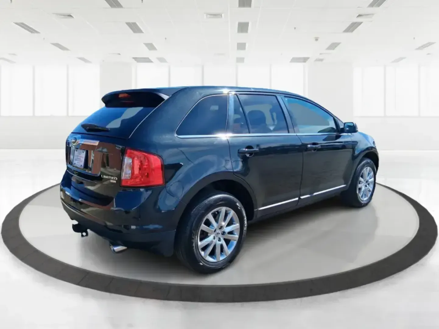 2014 Ford Edge Limited (2FMDK4KC1EB) with an 3.5L V-6 DOHC engine, 6-Speed Automatic transmission, located at 1099 N County Rd 25A , Troy, OH, 45373, (937) 908-9800, 40.057079, -84.212883 - Need an SUV that can handle Ohio's changing weather, keep everyone comfortable on school runs, and still feel upscale on date night or weekend getaways? This 2014 Ford Edge Limited in Tuxedo Black Metallic is built for real life in Troy-whether you're commuting down I75, running errands along N Coun - Photo#2