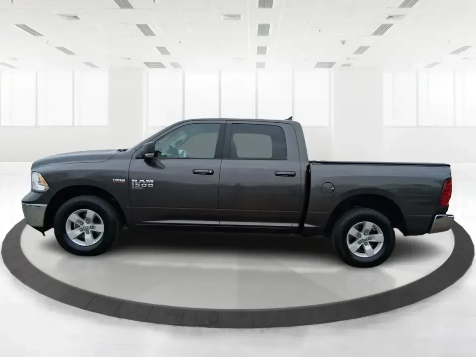 2019 Ram 1500 SLT Crew Cab SWB 4WD (1C6RR7LT2KS) with an 5.7L V8 OHV 16V engine, 8A transmission, located at 1230 East Main St, Xenia, OH, 45385, (937) 908-9800, 39.688026, -83.910172 - Built for Ohio weekends and hard-working weekdays, this 2019 Ram 1500 SLT Crew Cab SWB 4WD is the kind of truck that fits real life-towing a trailer to Caesar Creek, hauling home improvement supplies after a run down US-35, or loading up the family for a day at the Greene County Fairgrounds. Finishe - Photo#5