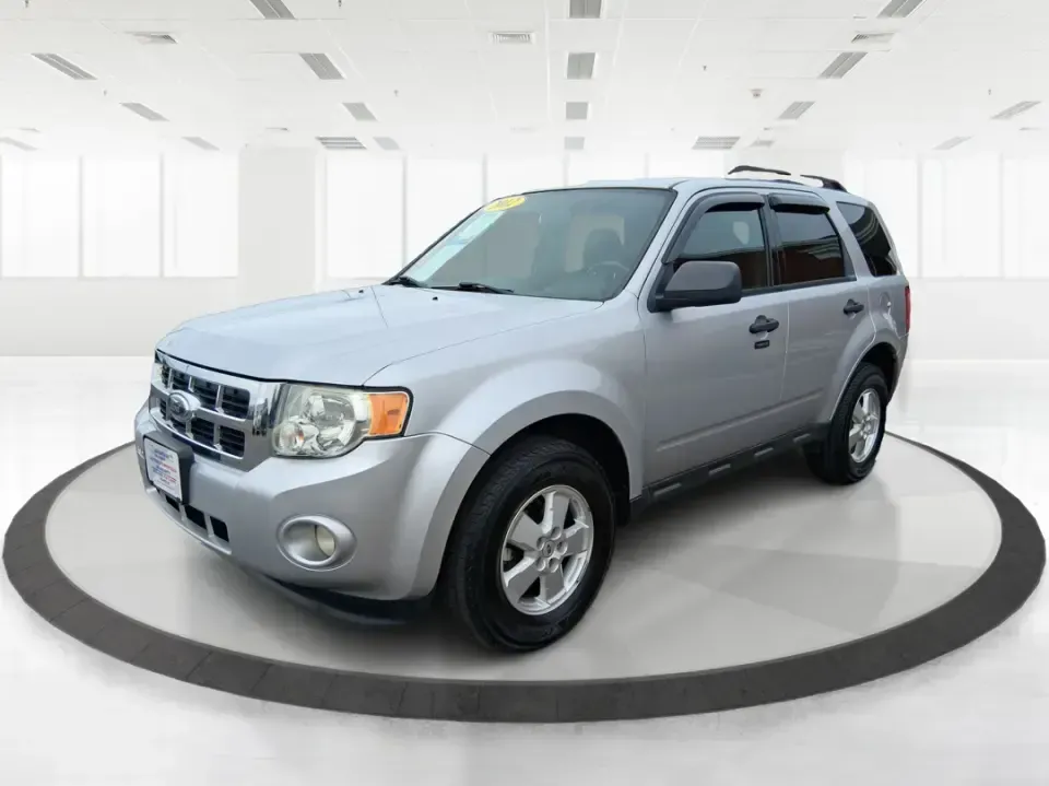 2012 Ford Escape XLT (1FMCU9D70CK) with an 2.5L L4 DOHC 16V engine, 6-Speed Automatic transmission, located at 1184 Kauffman Ave, Fairborn, OH, 45324, (937) 908-9800, 39.807072, -84.030914 - 2012 Ford Escape XLT - Photo#8