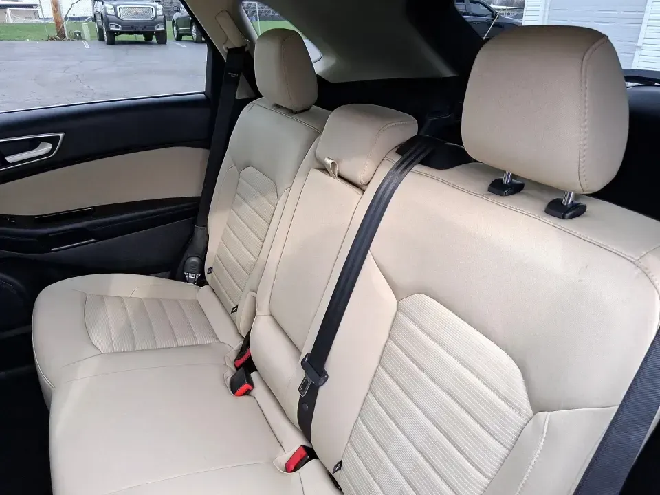 2015 Ford Edge SEL (2FMPK4J88FB) with an 3.5L V6 DOHC 24V engine, 6A transmission, located at 1099 N County Rd 25A , Troy, OH, 45373, (937) 908-9800, 40.057079, -84.212883 - Picture your next Ohio weekend: a quick grocery run through New Carlisle turns into a spontaneous drive out toward the Mad River, a family outing near the Clark County Fairgrounds, or an easy road trip down I70 and I675 with everyone comfortable and your gear packed. This 2015 Ford Edge SEL is built - Photo#10
