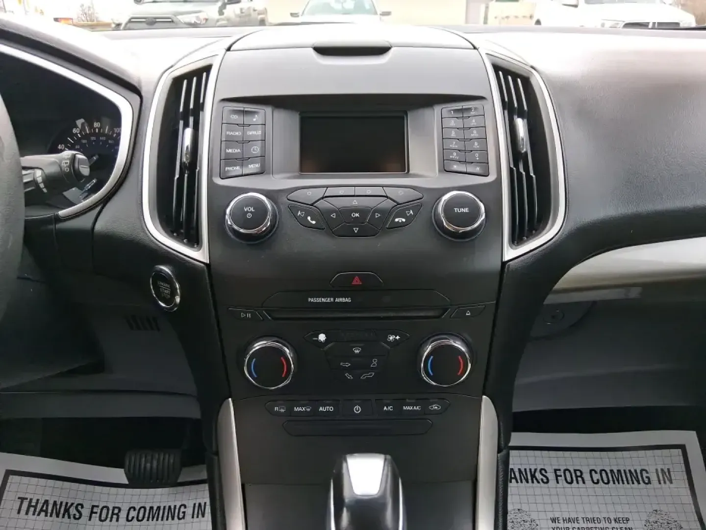 2015 Ford Edge SEL (2FMPK4J88FB) with an 3.5L V6 DOHC 24V engine, 6A transmission, located at 880 E. National Road, Vandalia, OH, 45377, (937) 908-9800, 39.891918, -84.183594 - Picture your next Ohio weekend: a quick grocery run through New Carlisle turns into a spontaneous drive out toward the Mad River, a family outing near the Clark County Fairgrounds, or an easy road trip down I70 and I675 with everyone comfortable and your gear packed. This 2015 Ford Edge SEL is built - Photo#13
