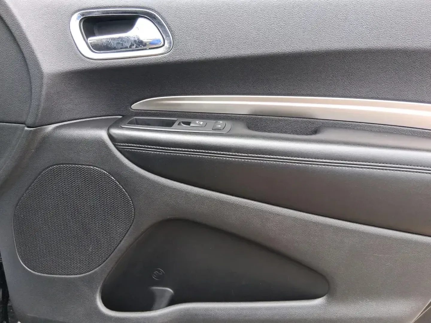 2017 Dodge Durango SXT AWD (1C4RDJAGXHC) with an Pentastar 3.6L V-6 DOHC engine, 8A transmission, located at 4508 South Dixie Dr, Moraine, OH, 45439, (937) 908-9800, 39.689976, -84.218452 - Need one SUV that can handle the weekday school run, the I75 commute, and a loaded-up weekend road trip to Caesar Creek or the Dayton Dragons game? This 2017 Dodge Durango SXT AWD is built for real-life Ohio driving-roomy, confident in all seasons, and versatile enough for growing families, busy pro - Photo#20