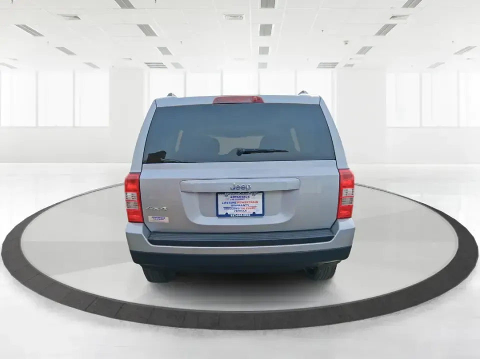 2016 Jeep Patriot Sport (1C4NJRBB2GD) with an 2.4L I-4 DOHC engine, located at 1230 East Main St, Xenia, OH, 45385, (937) 908-9800, 39.688026, -83.910172 - Ready for weekend escapes to John Bryan State Park, a confident commute down US-35, or a practical SUV that can handle Ohio's surprise weather? This 2016 Jeep Patriot Sport in Billet Silver Metallic Clearcoat is built for drivers who want everyday flexibility-room for errands and gear, sure-footed c - Photo#3