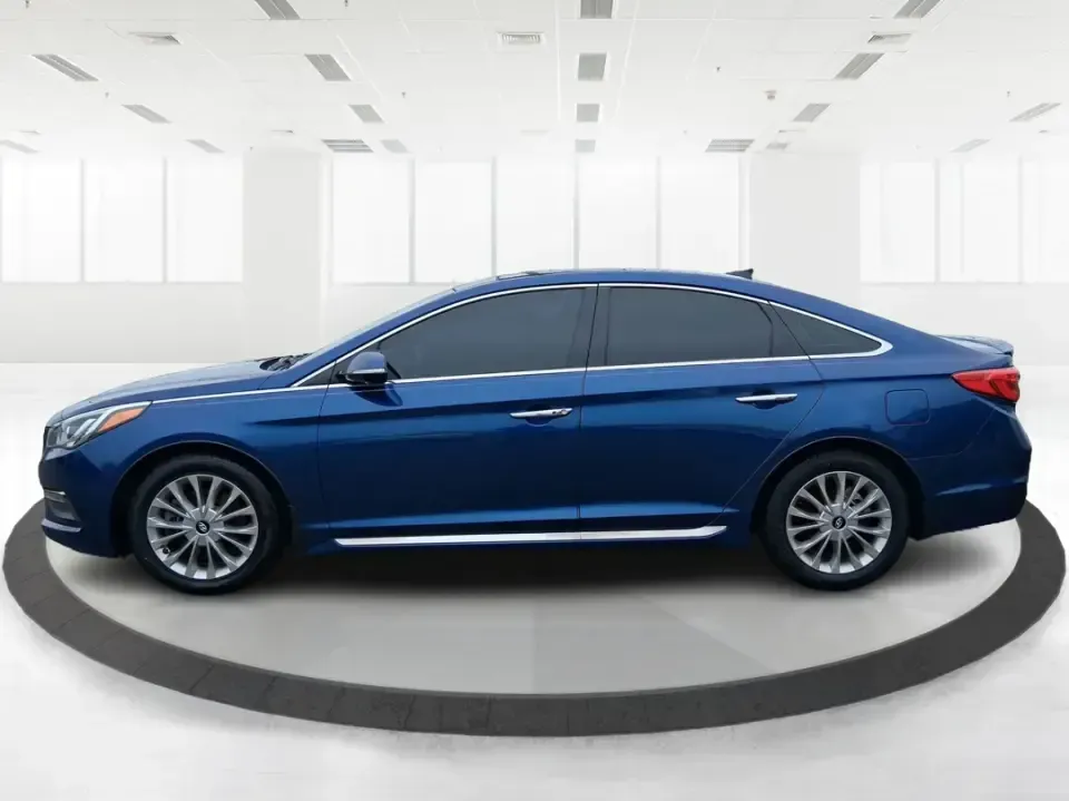 2015 Hyundai Sonata Limited (5NPE34AF5FH) with an 2.4L I-4 gasoline direct injection engine, 6-Speed Automatic transmission, located at 1951 S Dayton Lakeview Rd., New Carlisle, OH, 45344, (937) 908-9800, 39.890999, -84.050255 - Picture your next week going smoother: an easy highway commute up I75, a comfortable school drop-off run through Piqua, and a weekend drive to the Miami County Fairgrounds-all in a sedan that feels upscale without the upscale price. This **2015 Hyundai Sonata Limited** in **Lakeside Blue** is built - Photo#5