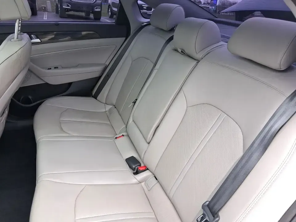 2015 Hyundai Sonata Limited (5NPE34AF5FH) with an 2.4L I-4 gasoline direct injection engine, 6-Speed Automatic transmission, located at 1951 S Dayton Lakeview Rd., New Carlisle, OH, 45344, (937) 908-9800, 39.890999, -84.050255 - Picture your next week going smoother: an easy highway commute up I75, a comfortable school drop-off run through Piqua, and a weekend drive to the Miami County Fairgrounds-all in a sedan that feels upscale without the upscale price. This **2015 Hyundai Sonata Limited** in **Lakeside Blue** is built - Photo#10