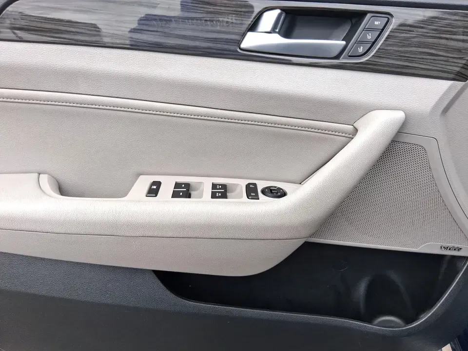 2015 Hyundai Sonata Limited (5NPE34AF5FH) with an 2.4L I-4 gasoline direct injection engine, 6-Speed Automatic transmission, located at 1951 S Dayton Lakeview Rd., New Carlisle, OH, 45344, (937) 908-9800, 39.890999, -84.050255 - Picture your next week going smoother: an easy highway commute up I75, a comfortable school drop-off run through Piqua, and a weekend drive to the Miami County Fairgrounds-all in a sedan that feels upscale without the upscale price. This **2015 Hyundai Sonata Limited** in **Lakeside Blue** is built - Photo#18