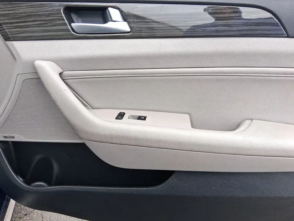 2015 Hyundai Sonata Limited (5NPE34AF5FH) with an 2.4L I-4 gasoline direct injection engine, 6-Speed Automatic transmission, located at 1951 S Dayton Lakeview Rd., New Carlisle, OH, 45344, (937) 908-9800, 39.890999, -84.050255 - Picture your next week going smoother: an easy highway commute up I75, a comfortable school drop-off run through Piqua, and a weekend drive to the Miami County Fairgrounds-all in a sedan that feels upscale without the upscale price. This **2015 Hyundai Sonata Limited** in **Lakeside Blue** is built - Photo#19