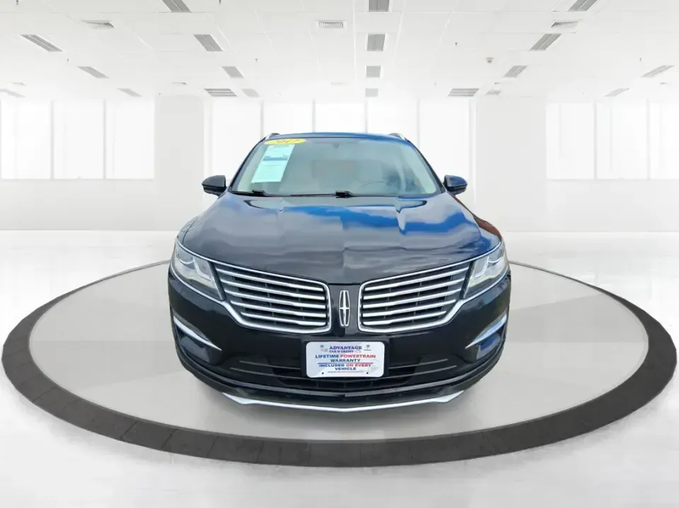 2017 Lincoln MKC Reserve (5LMCJ3D97HU) with an 2.0L L4 DOHC 16V engine, 6A transmission, located at 8750 N County Rd 25A, Piqua, OH, 45356, (937) 908-9800, 40.164391, -84.232513 - Picture your next road trip starting in Piqua with the family loaded up, playlists queued, and plenty of room for luggage-then finishing the day with a quiet, comfortable drive home on I75. This 2017 Lincoln MKC Reserve SUV is built for real life: long commutes, weekend getaways to Indian Lake, and - Photo#7