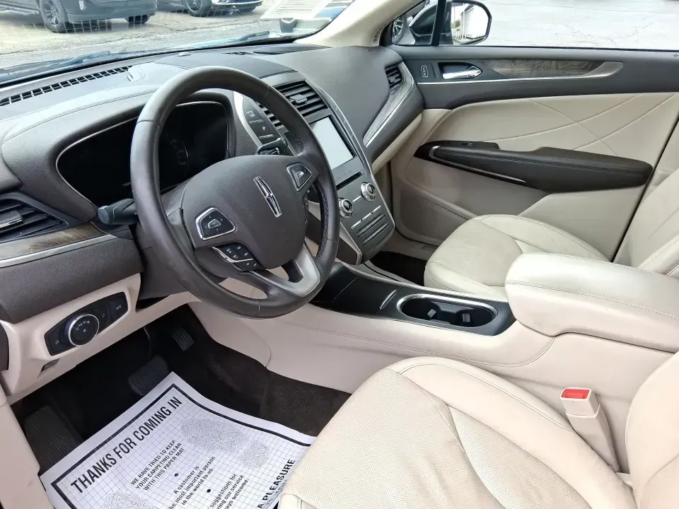 2017 Lincoln MKC Reserve (5LMCJ3D97HU) with an 2.0L L4 DOHC 16V engine, 6A transmission, located at 8750 N County Rd 25A, Piqua, OH, 45356, (937) 908-9800, 40.164391, -84.232513 - Picture your next road trip starting in Piqua with the family loaded up, playlists queued, and plenty of room for luggage-then finishing the day with a quiet, comfortable drive home on I75. This 2017 Lincoln MKC Reserve SUV is built for real life: long commutes, weekend getaways to Indian Lake, and - Photo#9