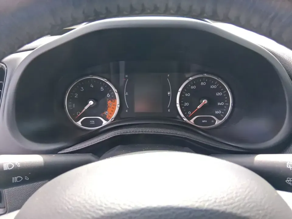 2017 Jeep Renegade Altitude 4x4 (ZACCJBBBXHP) with an 2.4L L4 DOHC 16V engine, 6M transmission, located at 4508 South Dixie Dr, Moraine, OH, 45439, (937) 908-9800, 39.689976, -84.218452 - Picture your next Ohio weekend: loading up the gear for a quick getaway to Carillon Historical Park, meeting friends near The Greene for dinner, or taking the scenic back roads out toward Caesar Creek-without worrying about the weather. This 2017 Jeep Renegade Altitude 4x4 is built for real-life ver - Photo#14