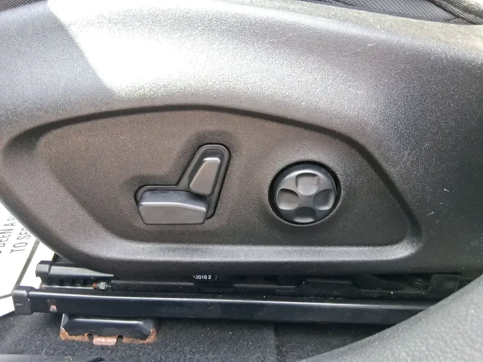 2017 Jeep Renegade Altitude 4x4 (ZACCJBBBXHP) with an 2.4L L4 DOHC 16V engine, 6M transmission, located at 4508 South Dixie Dr, Moraine, OH, 45439, (937) 908-9800, 39.689976, -84.218452 - Picture your next Ohio weekend: loading up the gear for a quick getaway to Carillon Historical Park, meeting friends near The Greene for dinner, or taking the scenic back roads out toward Caesar Creek-without worrying about the weather. This 2017 Jeep Renegade Altitude 4x4 is built for real-life ver - Photo#17