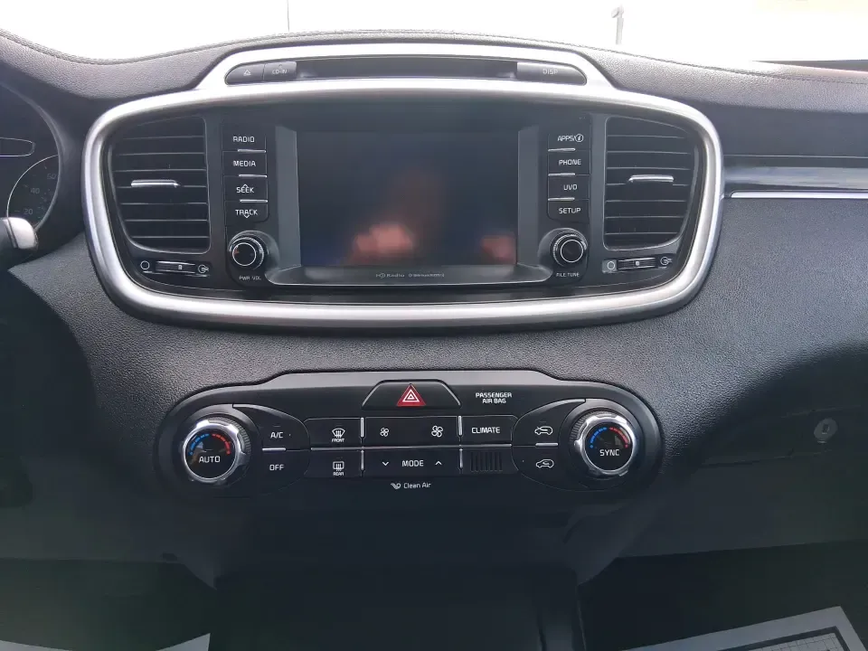 2018 Kia Sorento 2.4L LX (5XYPG4A33JG) with an 2.4L I-4 gasoline direct injection engine, 6A transmission, located at 1184 Kauffman Ave, Fairborn, OH, 45324, (937) 908-9800, 39.807072, -84.030914 - Need one SUV that can handle school drop-offs in the morning, a long commute down I675 in the afternoon, and a weekend road trip to the National Museum of the U.S. Air Force without feeling cramped? This 2018 Kia Sorento LX is built for real-life schedules-comfortable, practical, and ready for every - Photo#13