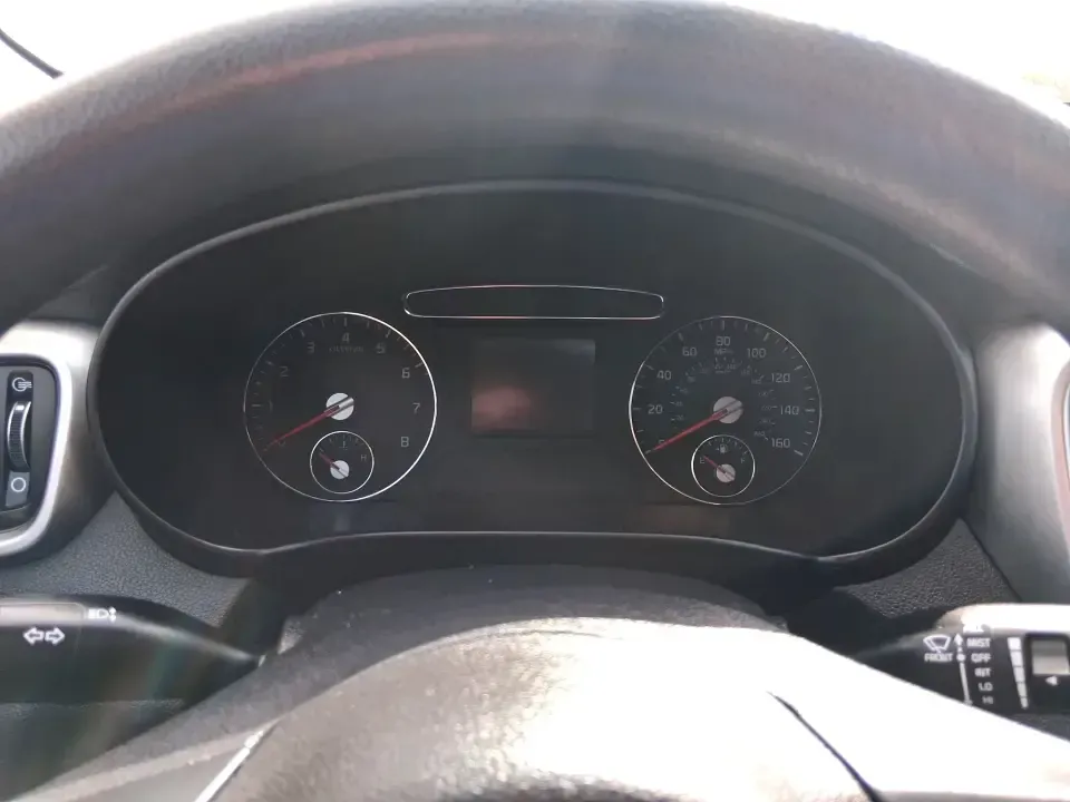 2018 Kia Sorento 2.4L LX (5XYPG4A33JG) with an 2.4L I-4 gasoline direct injection engine, 6A transmission, located at 1184 Kauffman Ave, Fairborn, OH, 45324, (937) 908-9800, 39.807072, -84.030914 - Need one SUV that can handle school drop-offs in the morning, a long commute down I675 in the afternoon, and a weekend road trip to the National Museum of the U.S. Air Force without feeling cramped? This 2018 Kia Sorento LX is built for real-life schedules-comfortable, practical, and ready for every - Photo#15