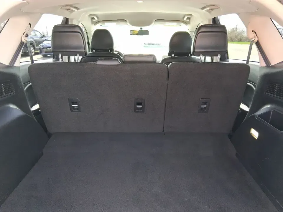 2017 Ford Edge SEL (2FMPK4J94HB) with an 2.0L L4 DOHC 16V engine, 6A transmission, located at 401 Woodman Dr, Riverside, OH, 45431, (937) 908-9800, 39.760899, -84.123421 - Picture your next week going smoother: an SUV that's ready for the school run, the I675 commute, and a spontaneous weekend escape to Carillon Historical Park or a family day at the National Museum of the U.S. Air Force. This 2017 Ford Edge SEL in Magnetic Metallic is built for real life in the Miami - Photo#12