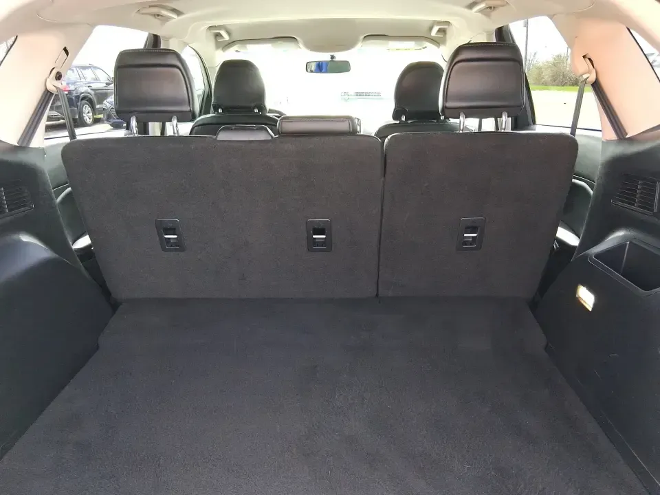 2017 Ford Edge SEL (2FMPK4J94HB) with an 2.0L L4 DOHC 16V engine, 6A transmission, located at 401 Woodman Dr, Riverside, OH, 45431, (937) 908-9800, 39.760899, -84.123421 - Picture your next week going smoother: an SUV that's ready for the school run, the I675 commute, and a spontaneous weekend escape to Carillon Historical Park or a family day at the National Museum of the U.S. Air Force. This 2017 Ford Edge SEL in Magnetic Metallic is built for real life in the Miami - Photo#13