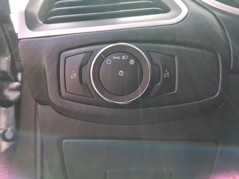 2017 Ford Edge SEL (2FMPK4J94HB) with an 2.0L L4 DOHC 16V engine, 6A transmission, located at 401 Woodman Dr, Riverside, OH, 45431, (937) 908-9800, 39.760899, -84.123421 - Picture your next week going smoother: an SUV that's ready for the school run, the I675 commute, and a spontaneous weekend escape to Carillon Historical Park or a family day at the National Museum of the U.S. Air Force. This 2017 Ford Edge SEL in Magnetic Metallic is built for real life in the Miami - Photo#18