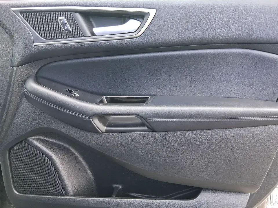 2017 Ford Edge SEL (2FMPK4J94HB) with an 2.0L L4 DOHC 16V engine, 6A transmission, located at 401 Woodman Dr, Riverside, OH, 45431, (937) 908-9800, 39.760899, -84.123421 - Picture your next week going smoother: an SUV that's ready for the school run, the I675 commute, and a spontaneous weekend escape to Carillon Historical Park or a family day at the National Museum of the U.S. Air Force. This 2017 Ford Edge SEL in Magnetic Metallic is built for real life in the Miami - Photo#21