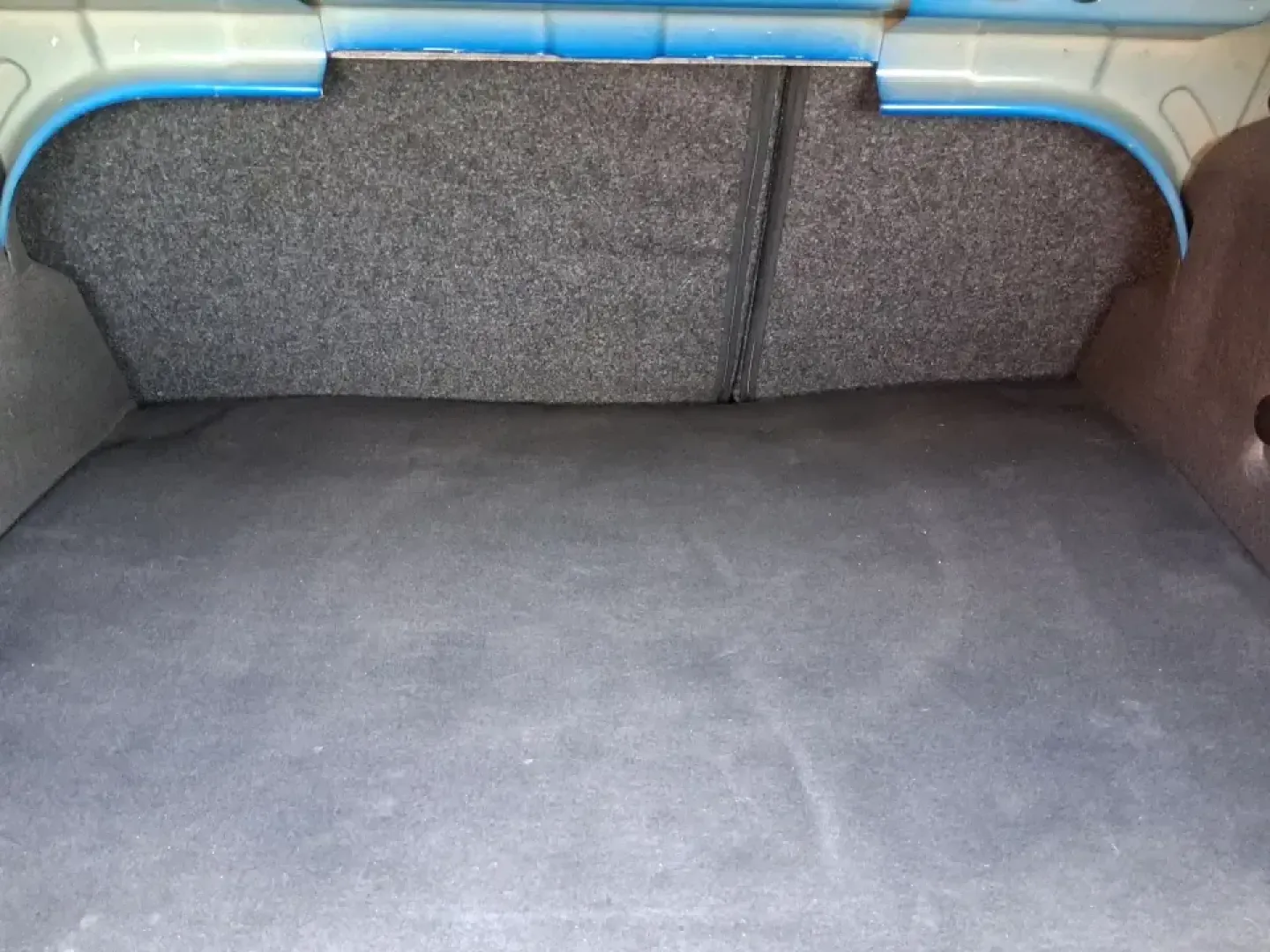 2018 Ford Focus SE (1FADP3FE4JL) with an 1.0L L3 engine, Automatic transmission, located at 1951 S Dayton Lakeview Rd., New Carlisle, OH, 45344, (937) 908-9800, 39.890999, -84.050255 - Need a dependable commuter that's easy to park downtown, comfortable on I70, and efficient enough for everyday errands from Meijer runs to school drop-offs? This 2018 Ford Focus SE sedan is a smart, budget-friendly choice for life in and around New Carlisle, offering modern tech, confidence-inspirin - Photo#12