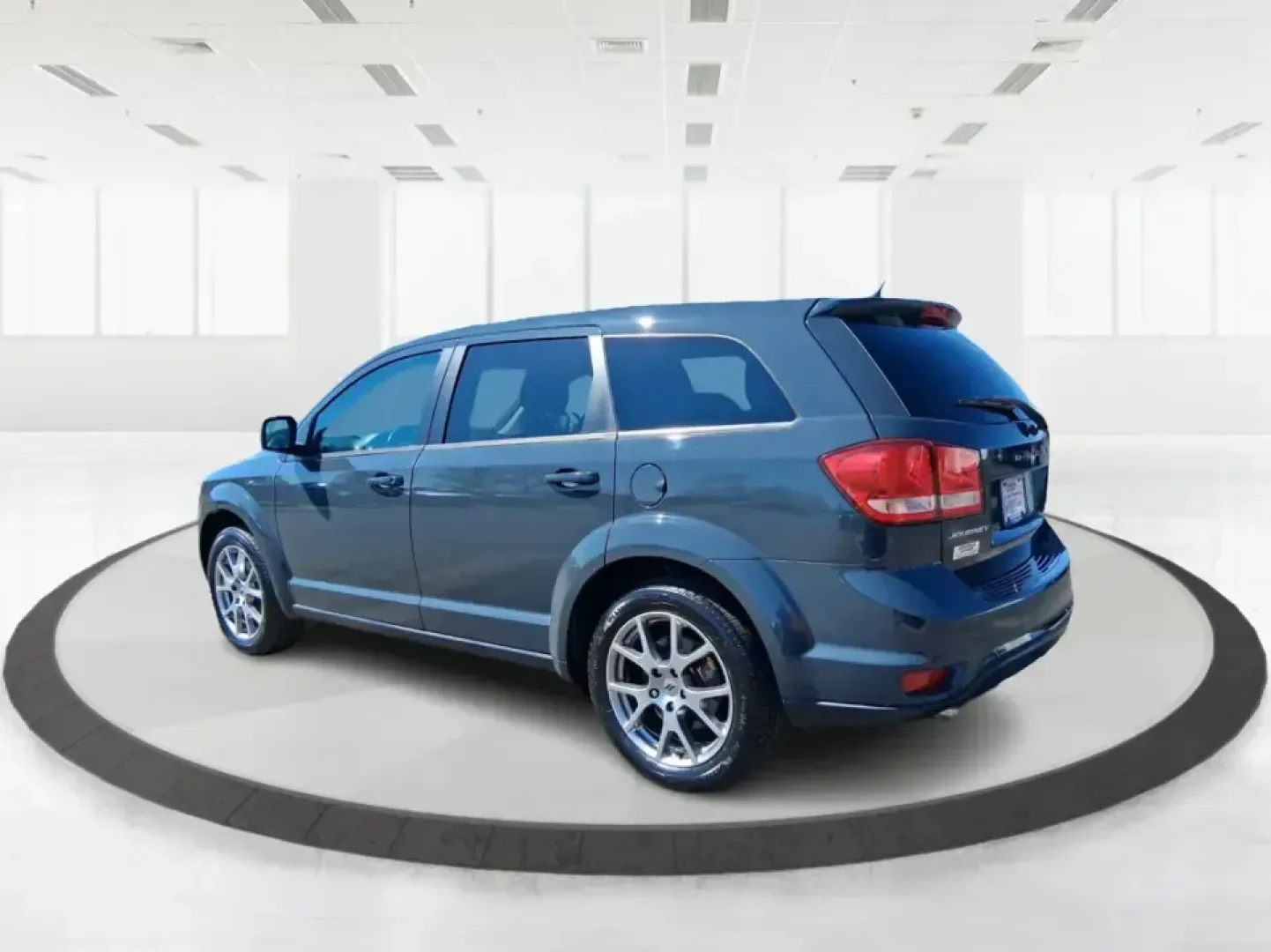 2018 Dodge Journey GT (3C4PDCEGXJT) with an Pentastar 3.6L V-6 DOHC engine, 6A transmission, located at 1951 S Dayton Lakeview Rd., New Carlisle, OH, 45344, (937) 908-9800, 39.890999, -84.050255 - Load up the family, point the hood toward I70, and make every errand or weekend getaway feel easier in this 2018 Dodge Journey GT-an SUV built for real life in and around New Carlisle. Whether you're juggling school drop-offs, commuting toward Dayton, or planning a road trip to Buck Creek State Park - Photo#3