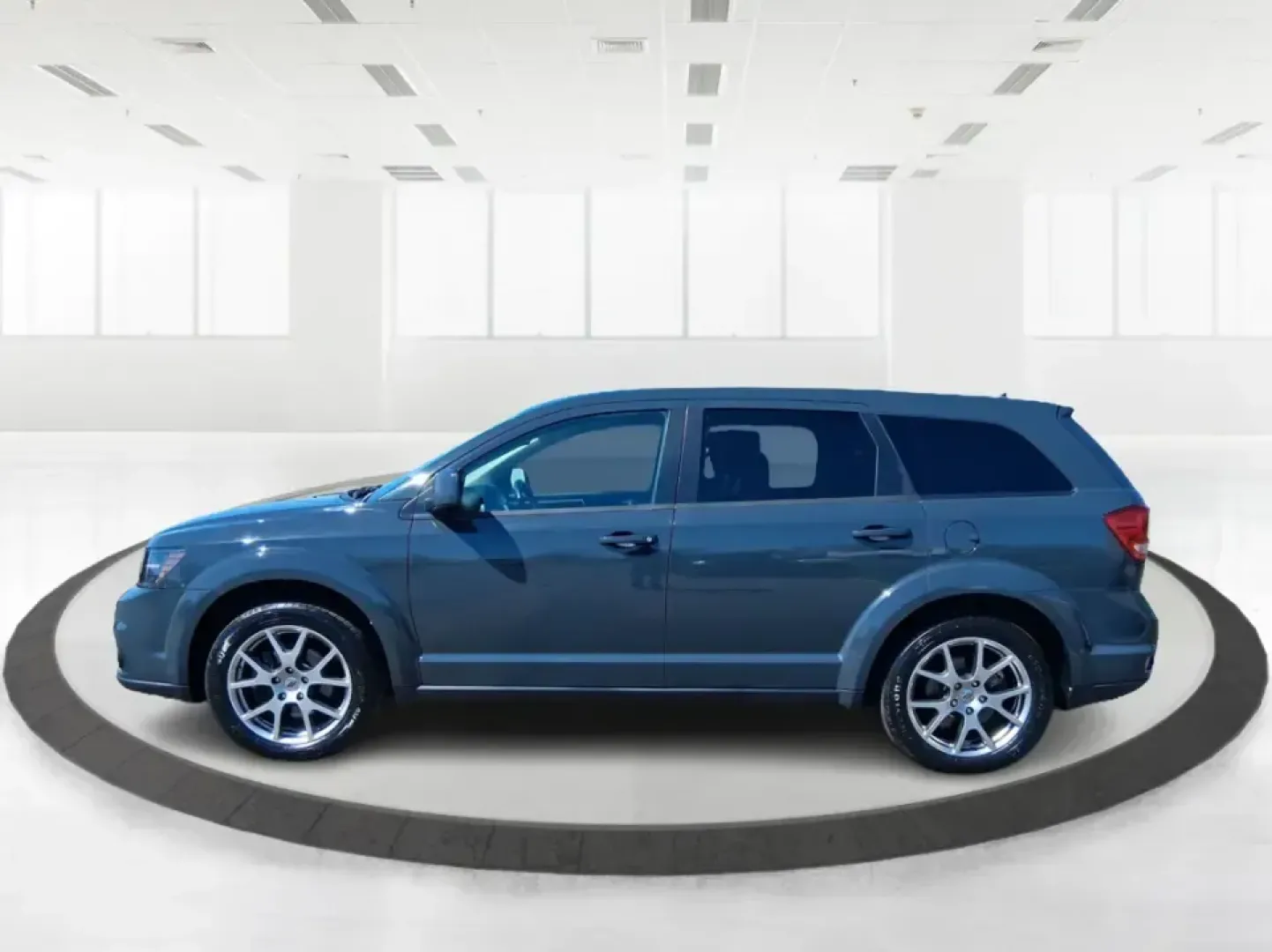 2018 Dodge Journey GT (3C4PDCEGXJT) with an Pentastar 3.6L V-6 DOHC engine, 6A transmission, located at 1951 S Dayton Lakeview Rd., New Carlisle, OH, 45344, (937) 908-9800, 39.890999, -84.050255 - Load up the family, point the hood toward I70, and make every errand or weekend getaway feel easier in this 2018 Dodge Journey GT-an SUV built for real life in and around New Carlisle. Whether you're juggling school drop-offs, commuting toward Dayton, or planning a road trip to Buck Creek State Park - Photo#4