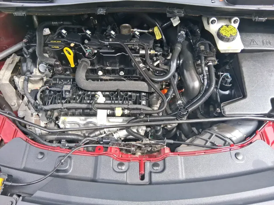 2018 Ford Escape SEL (1FMCU9HD2JU) with an 1.5L L4 DOHC 16V engine, 6A transmission, located at 401 Woodman Dr, Riverside, OH, 45431, (937) 908-9800, 39.760899, -84.123421 - Need a do-it-all SUV that can handle the weekday commute on I-675, quick school drop-offs near Wright-Patterson AFB, and spontaneous weekend getaways to Carillon Historical Park or a lap around Eastwood MetroPark? This 2018 Ford Escape SEL in Ruby Red Metallic Tinted Clearcoat is built for real-life - Photo#11