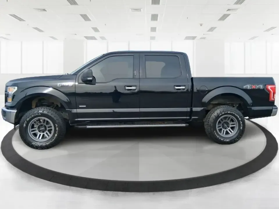 2016 Ford F-150 XLT (1FTEW1EG3GF) with an 3.5L V6 TURBO engine, 6A transmission, located at 1951 S Dayton Lakeview Rd., New Carlisle, OH, 45344, (937) 908-9800, 39.890999, -84.050255 - Need a truck that can handle Ohio workweeks and still be ready for a weekend run to Buck Creek State Park or a tailgate near Wright State? This 2016 Ford F-150 XLT Crew Cab is built for real life-hauling gear, towing toys, commuting down I-70, and keeping everyone comfortable when the weather turns. - Photo#5