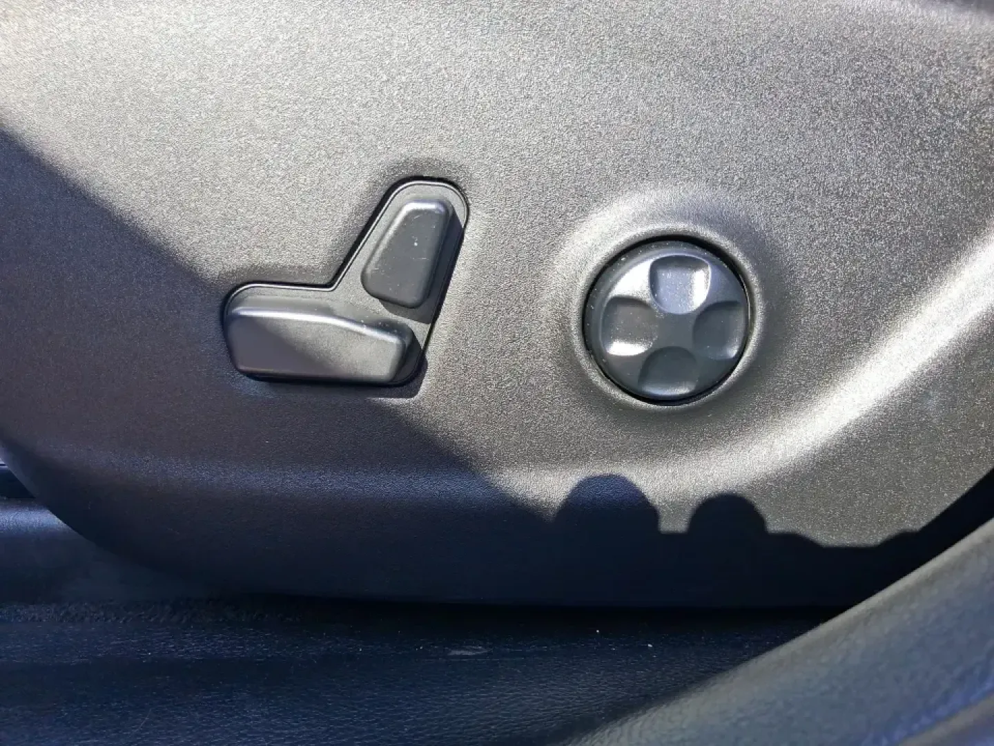 2016 Jeep Cherokee 75th Anniversary (1C4PJLCB9GW) with an 2.4L L4 DOHC 16V engine, 9A transmission, located at 401 Woodman Dr, Riverside, OH, 45431, (937) 908-9800, 39.760899, -84.123421 - Weekend road trips to Indian Lake, daily commutes down I75, or hauling sports gear across town-this **2016 Jeep Cherokee 75th Anniversary** is built for real life in West Central Ohio. With its versatile crossover footprint, confident Jeep attitude, and comfort-focused cabin, it's a smart pick for * - Photo#18