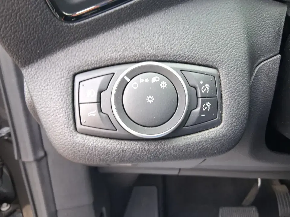 2018 Ford Escape Titanium (1FMCU9J94JU) with an EcoBoost 2L I-4 gasoline direct injection engine, 6A transmission, located at 4508 South Dixie Dr, Moraine, OH, 45439, (937) 908-9800, 39.689976, -84.218452 - Pack up the kids, load the groceries, or point the hood toward a weekend getaway-this 2018 Ford Escape Titanium is the kind of compact SUV that fits real life in Moraine. With confident capability for Ohio weather and a comfortable, tech-forward cabin, it's ideal for long commutes down I-75, quick e - Photo#17