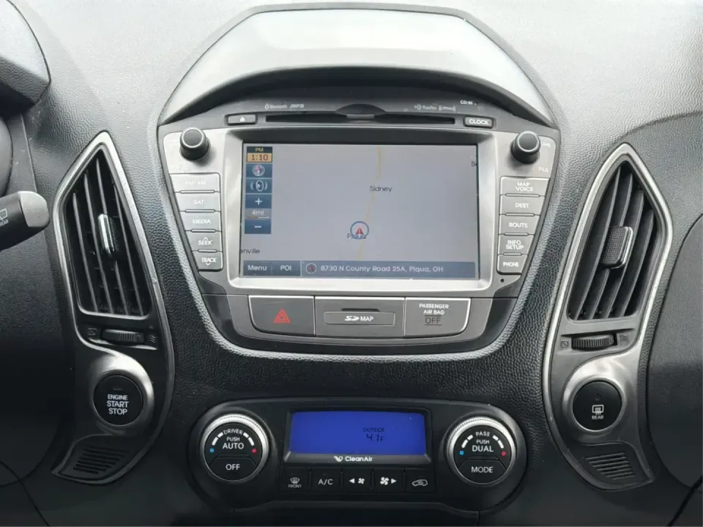 2015 Hyundai Tucson Limited (KM8JU3AG5FU) with an Theta II 2.4L I-4 gasoline direct injection engine, 6-Speed Automatic transmission, located at 8750 N County Rd 25A, Piqua, OH, 45356, (937) 908-9800, 40.164391, -84.232513 - Need a dependable SUV that fits real life-school drop-offs, long commutes up I75, and weekend getaways to Indian Lake or a quick lap around downtown Piqua? This 2015 Hyundai Tucson Limited is built for the everyday hustle with the comfort and tech that make each mile easier, whether you're running e - Photo#13