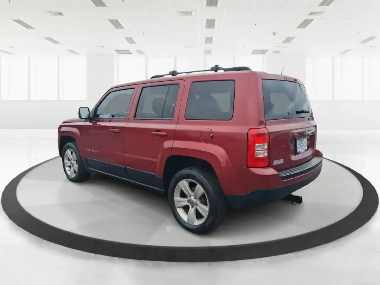 2014 Jeep Patriot Latitude (1C4NJPFB3ED) with an 2.4L L4 DOHC 16V engine, located at 1230 East Main St, Xenia, OH, 45385, (937) 908-9800, 39.688026, -83.910172 - Pack up the snacks, cue the playlist, and point the hood toward your next weekend escape-this 2014 Jeep Patriot Latitude is the kind of practical SUV that fits real life in West Central Ohio, whether you're commuting daily, shuttling kids to practice, or chasing fall colors on a backroad drive. Fini- Photo#4