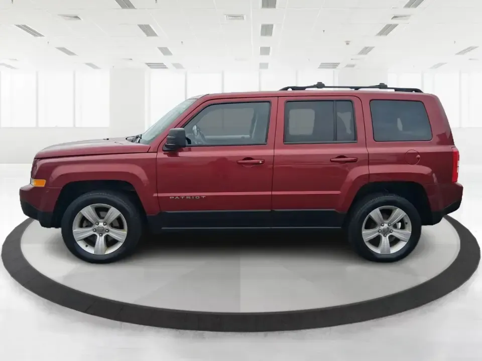 2014 Jeep Patriot Latitude (1C4NJPFB3ED) with an 2.4L L4 DOHC 16V engine, located at 1184 Kauffman Ave, Fairborn, OH, 45324, (937) 908-9800, 39.807072, -84.030914 - Pack up the snacks, cue the playlist, and point the hood toward your next weekend escape-this 2014 Jeep Patriot Latitude is the kind of practical SUV that fits real life in West Central Ohio, whether you're commuting daily, shuttling kids to practice, or chasing fall colors on a backroad drive. Fini - Photo#5