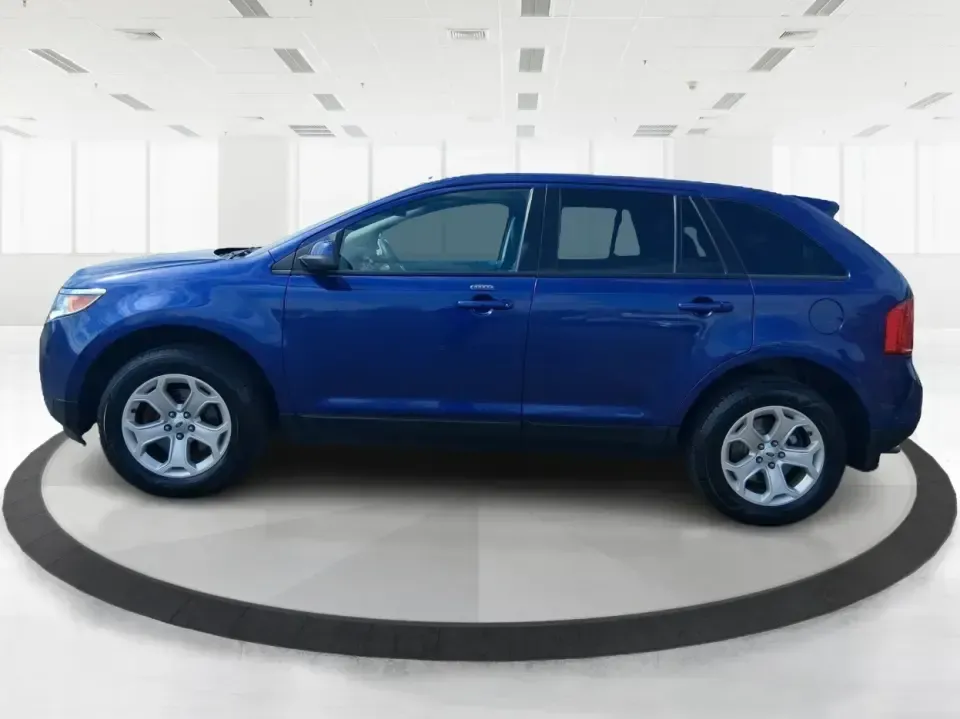 2013 Ford Edge SEL (2FMDK4JC3DB) with an 3.5L V-6 DOHC engine, 6-Speed Automatic transmission, located at 1099 N County Rd 25A , Troy, OH, 45373, (937) 908-9800, 40.057079, -84.212883 - Pack up the kids, cue up your favorite playlist, and point the nose toward a weekend getaway-this 2013 Ford Edge SEL is the kind of comfortable, confident SUV that fits real life in Troy, Ohio. Whether you're commuting up SR-25A, running after-school errands near downtown Troy, or loading up for a r - Photo#5