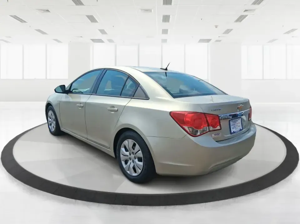 2013 Chevrolet Cruze LS Auto (1G1PA5SH4D7) with an ECOTEC 1.8L I-4 DOHC engine, 6-Speed Automatic transmission, located at 1184 Kauffman Ave, Fairborn, OH, 45324, (937) 908-9800, 39.807072, -84.030914 - Make your weekdays easier and your weekends more spontaneous with a sedan that's built for real life in Fairborn-whether you're commuting to Wright-Patterson AFB, running errands between Beavercreek and Huber Heights, or planning a quick road trip down I-675. This **2013 Chevrolet Cruze LS Auto** de - Photo#3