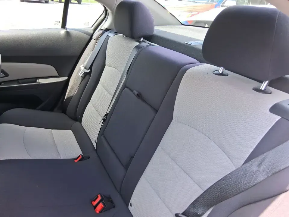 2013 Chevrolet Cruze LS Auto (1G1PA5SH4D7) with an ECOTEC 1.8L I-4 DOHC engine, 6-Speed Automatic transmission, located at 1184 Kauffman Ave, Fairborn, OH, 45324, (937) 908-9800, 39.807072, -84.030914 - Make your weekdays easier and your weekends more spontaneous with a sedan that's built for real life in Fairborn-whether you're commuting to Wright-Patterson AFB, running errands between Beavercreek and Huber Heights, or planning a quick road trip down I-675. This **2013 Chevrolet Cruze LS Auto** de - Photo#9