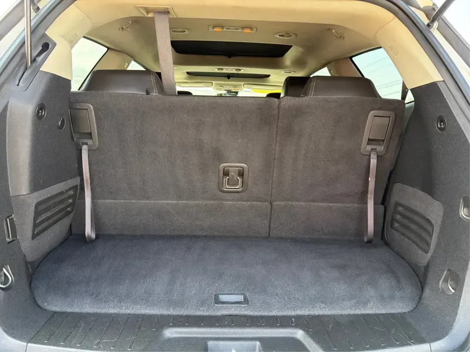 2015 Buick Enclave Leather (5GAKRBKDXFJ) with an 3.6L V-6 gasoline direct injection engine, 6-Speed Automatic Overdrive transmission, located at 1099 N County Rd 25A , Troy, OH, 45373, (937) 908-9800, 40.057079, -84.212883 - Pack up the kids, cue the road-trip playlist, and point your weekend plans toward somewhere fun-this 2015 Buick Enclave Leather in White Opal is built for real life in Troy, Ohio. Whether you're doing the school run, commuting up I75, or heading to the Dayton area for a family day out, the Enclave d - Photo#12