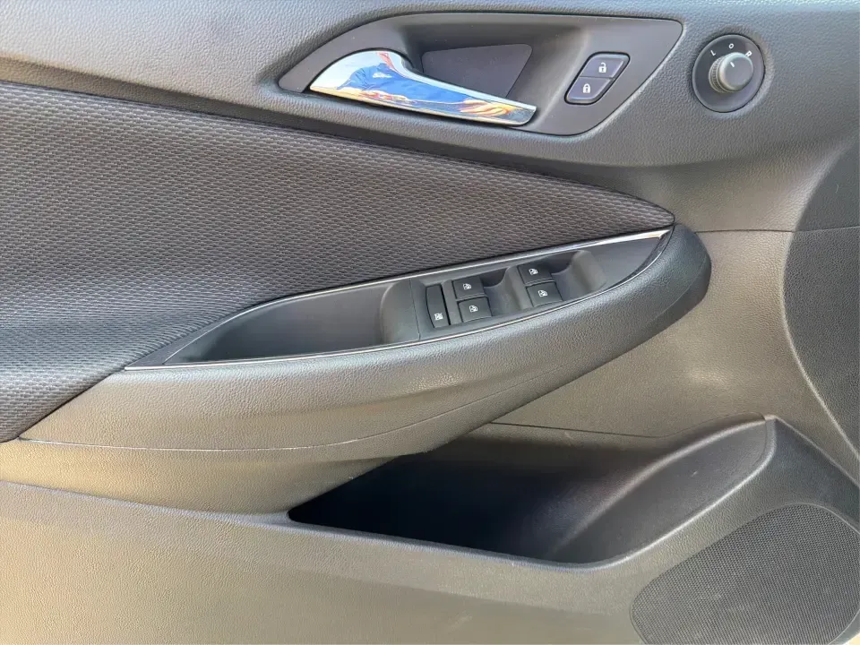 2018 Chevrolet Cruze LT Auto (3G1BE6SM8JS) with an 1.4L I-4 gasoline direct injection engine, 6A transmission, located at 880 E. National Road, Vandalia, OH, 45377, (937) 908-9800, 39.891918, -84.183594 - Pack the car, cue up your favorite playlist, and head out for a weekend getaway-this 2018 Chevrolet Cruze LT Auto Hatchback is the kind of practical, fuel-sipping daily driver that also shines for road trips, errands, and campus or work commutes around Vandalia. With its easy-to-park hatchback versa - Photo#19