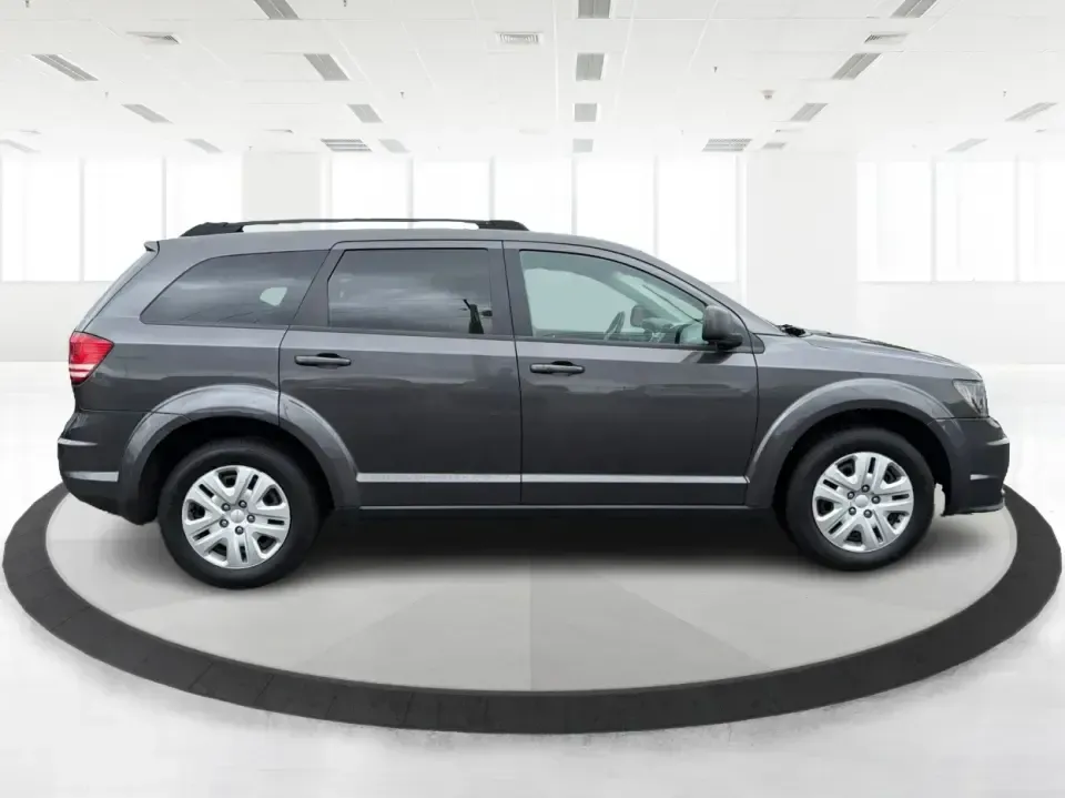 2019 Dodge Journey SE (3C4PDCAB7KT) with an 2.4L L4 DOHC 16V engine, 4A transmission, located at 1230 East Main St, Xenia, OH, 45385, (937) 908-9800, 39.688026, -83.910172 - Need one SUV that can handle the weekday school run, a long I675 commute, and a last-minute road trip to Caesar Creek? This 2019 Dodge Journey SE is built for real-life schedules in Xenia-offering three-row seating for up to 7 passengers, flexible cargo space, and the kind of comfort features that m - Photo#1