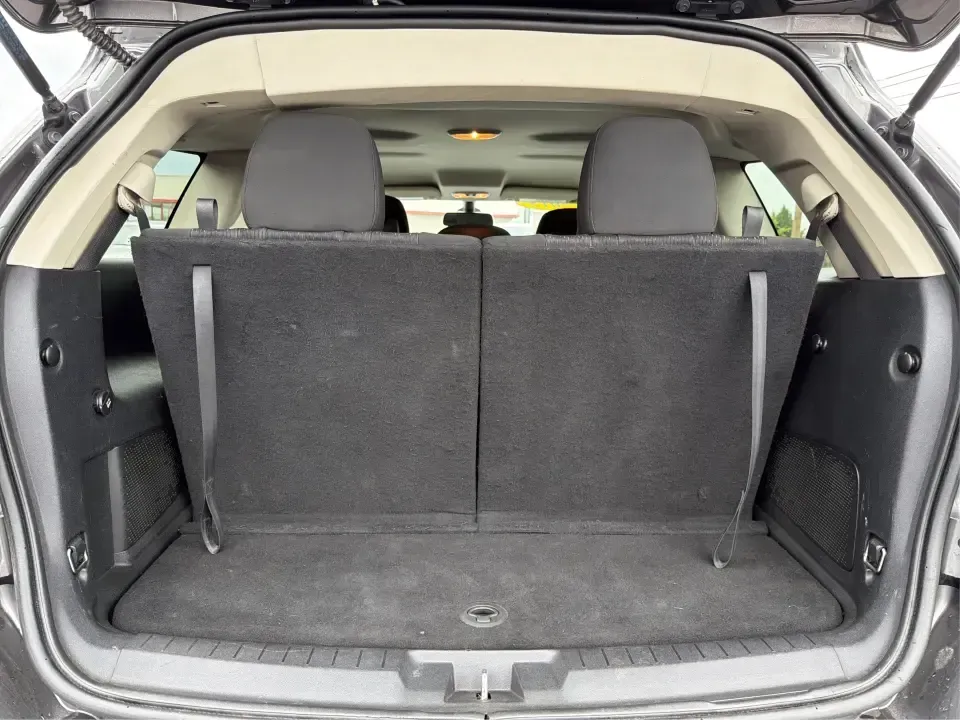 2019 Dodge Journey SE (3C4PDCAB7KT) with an 2.4L L4 DOHC 16V engine, 4A transmission, located at 1230 East Main St, Xenia, OH, 45385, (937) 908-9800, 39.688026, -83.910172 - Need one SUV that can handle the weekday school run, a long I675 commute, and a last-minute road trip to Caesar Creek? This 2019 Dodge Journey SE is built for real-life schedules in Xenia-offering three-row seating for up to 7 passengers, flexible cargo space, and the kind of comfort features that m - Photo#12